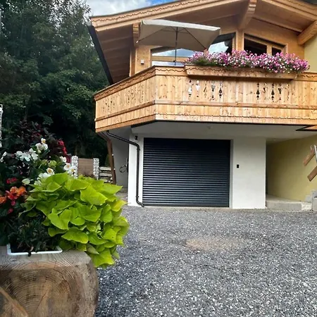 Alpenchalet Waldruhe * Scheffach