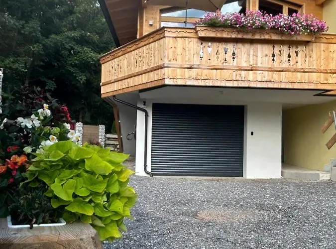 Alpenchalet Waldruhe * Scheffach